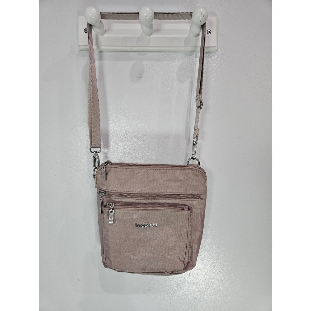 Baggallini Mauve Nylon Crossbody Bag RFID Blocking Travel Purse Adjustable Strap